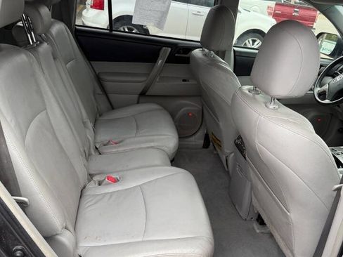 Used 2008 Toyota Highlander Sport image 18