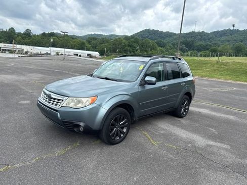 Used 2012 Subaru Forester 2.5X Limited AWD/4WD image 4