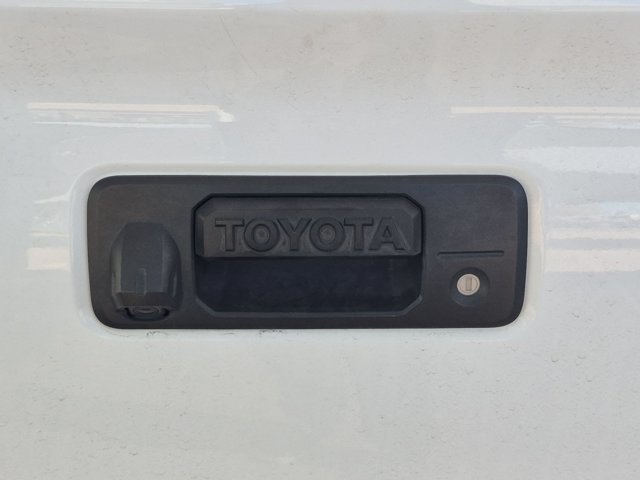 Used 2021 Toyota Tacoma TRD Sport w/ Technology Package AWD/4WD image 15