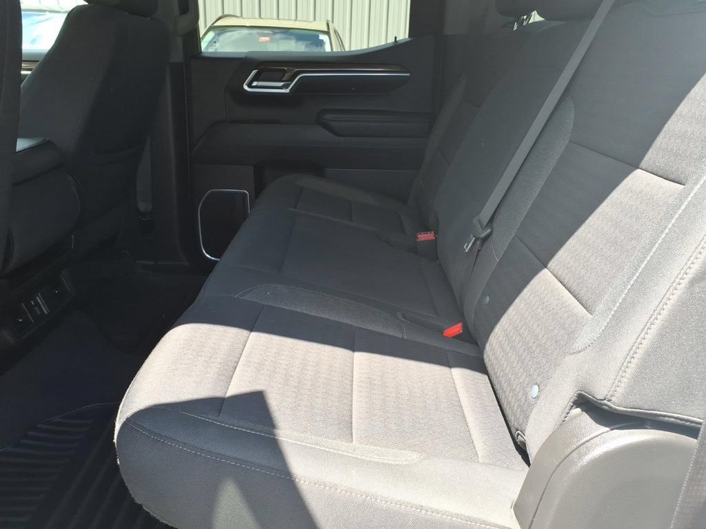Certified 2023 Chevrolet Silverado 1500 RST AWD/4WD image 14