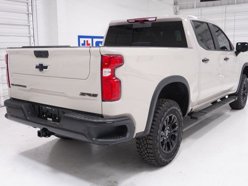 New 2026 Chevrolet Silverado 1500 ZR2 w/ Dark Appearance Package AWD/4WD image 5