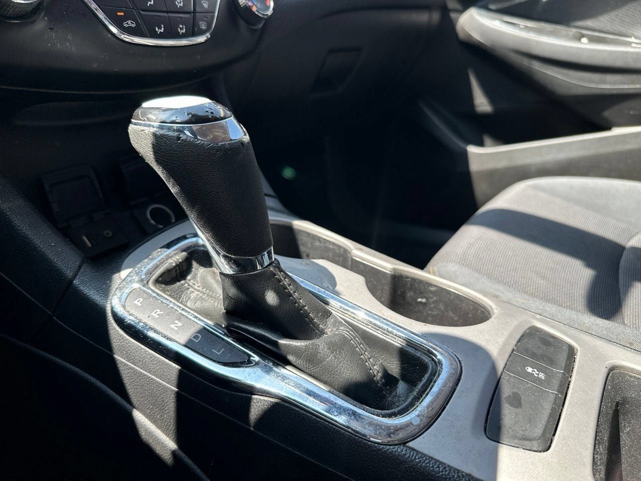 Used 2018 Chevrolet Cruze LS FWD image 22
