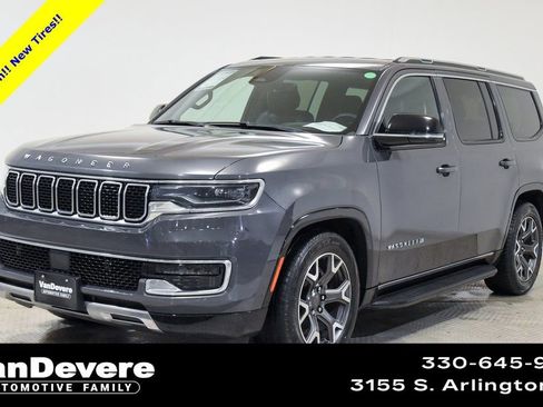 Used 2024 Jeep Wagoneer Series III image 3