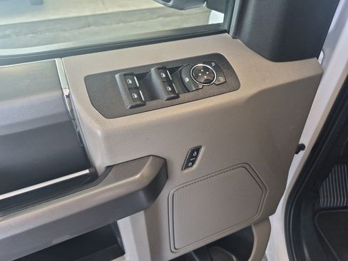 Used 2020 Ford F150 XLT w/ Equipment Group 302A Luxury image 11