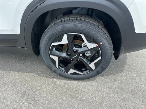 New 2025 Kia Seltos S image 33