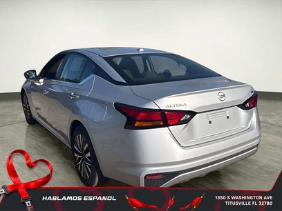 Used 2024 Nissan Altima 2.5 SV