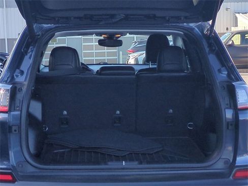Used 2021 Jeep Cherokee Limited image 30