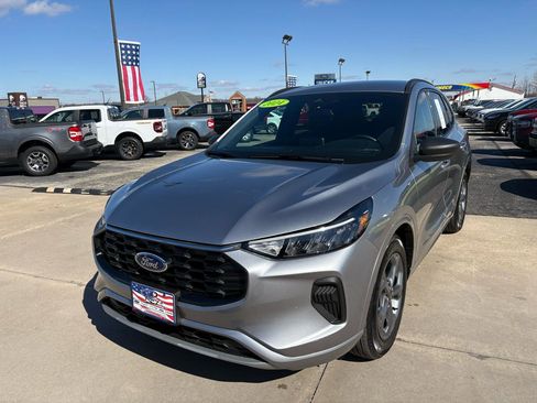 Certified 2024 Ford Escape ST-Line FWD image 7
