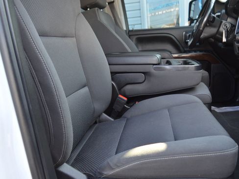 Used 2019 GMC Sierra 2500 SLE image 20