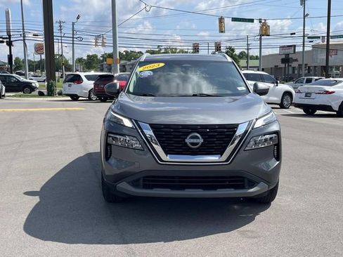 Used 2023 Nissan Rogue SV w/ SV Premium B Package FWD image 2