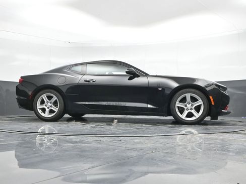 Used 2019 Chevrolet Camaro LT w/ Technology Package image 43