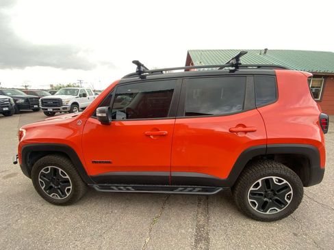 Used 2016 Jeep Renegade Trailhawk AWD/4WD image 8