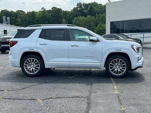 Used 2027 GMC Terrain Denali w/ LPO, Floor Liner Package AWD/4WD image 48