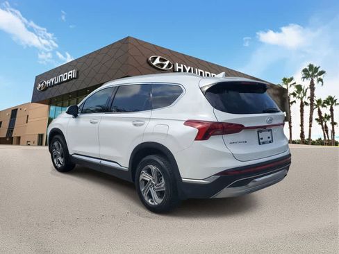 Used 2022 Hyundai Santa Fe SEL w/ Convenience Package image 2