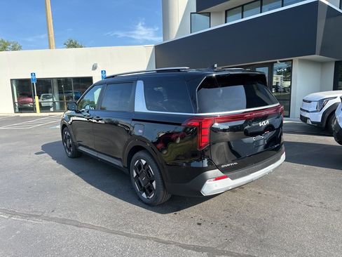 New 2026 Kia Carnival EX image 8