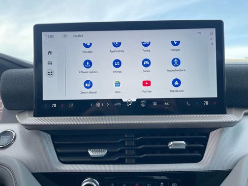 New 2026 Ford Explorer Active w/ Active Comfort Package image 12