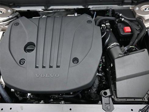 Used 2024 Volvo XC60 B5 Ultimate w/ Protection Package Premier image 36