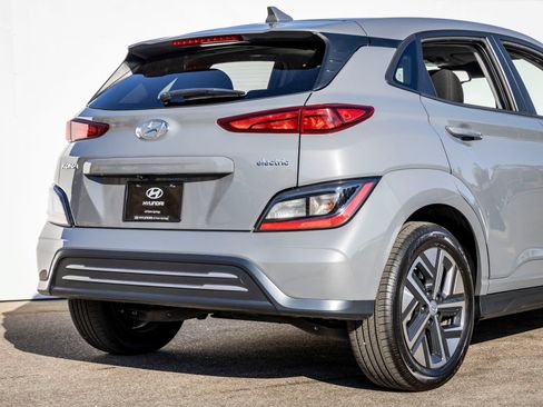 Used 2023 Hyundai Kona SEL w/ Cargo Package FWD image 16