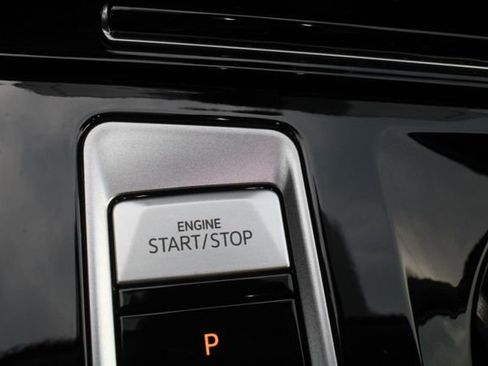 Used 2025 Volkswagen Atlas SEL Premium R-Line image 13