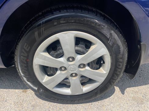 Used 2011 Hyundai Accent GLS w/ Premium Pkg 4 image 25