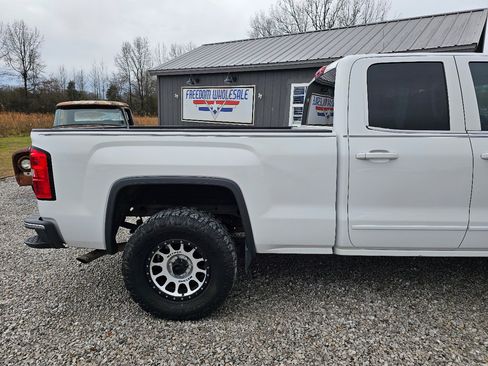 Used 2014 GMC Sierra 1500 SLE w/ SLE Value Package image 9