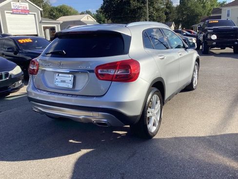 Used 2016 Mercedes-Benz GLA 250 4MATIC image 4