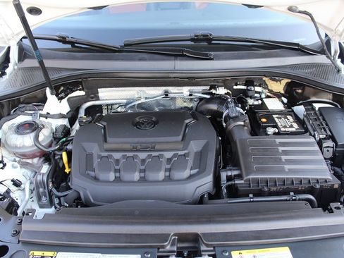 Used 2021 Volkswagen Tiguan SEL Premium R-Line w/ 3rd Row Seat Package AWD/4WD image 38