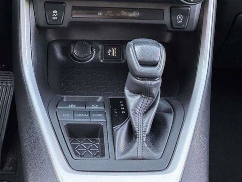 Used 2023 Toyota RAV4 XLE image 21