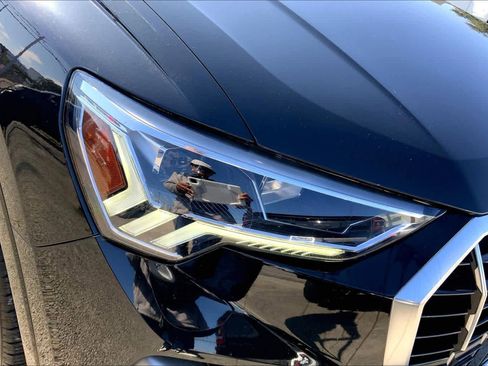 Used 2023 Audi Q3 2.0T Premium image 28