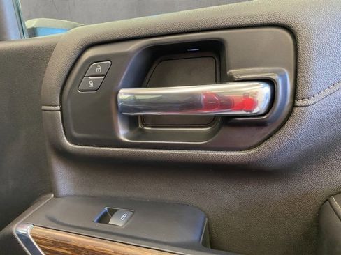 Used 2022 Chevrolet Silverado 2500 High Country w/ Safety Package II image 21