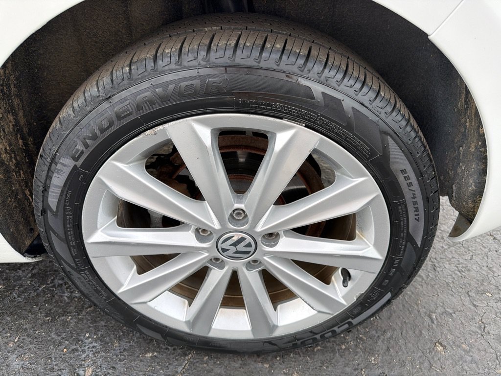 Used 2013 Volkswagen Golf TDI FWD image 29