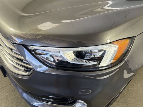 Used 2020 Ford Edge Titanium w/ Class II Trailer Tow Package AWD/4WD image 28