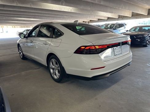 Used 2025 Honda Accord LX image 7