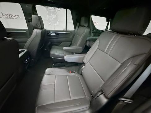 Used 2025 Chevrolet Tahoe RST AWD/4WD image 27