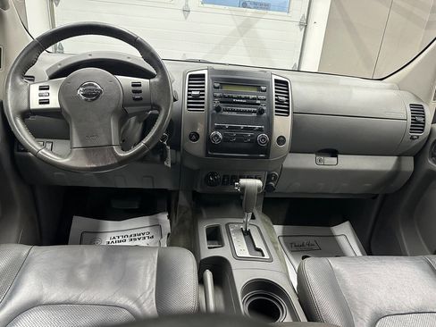 Used 2010 Nissan Frontier LE w/ LE Value Truck Pkg image 20