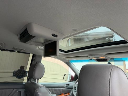 Used 2008 Toyota Sienna XLE Limited image 7