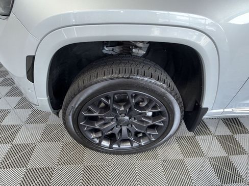 Used 2023 Jeep Grand Cherokee L Summit AWD/4WD image 12