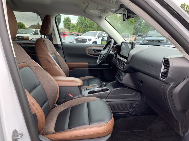 Certified 2025 Ford Bronco Sport Outer Banks w/ Outer Banks Tech Package+ AWD/4WD image 27