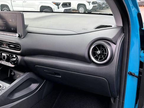 Used 2023 Hyundai Kona SEL image 17