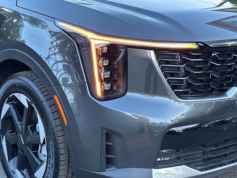 New 2026 Kia Sorento EX AWD/4WD image 9