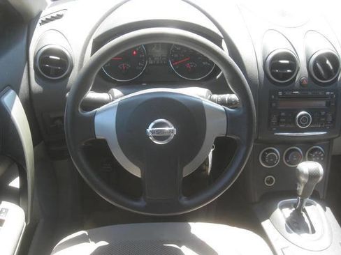 Used 2014 Nissan Rogue S AWD/4WD image 13