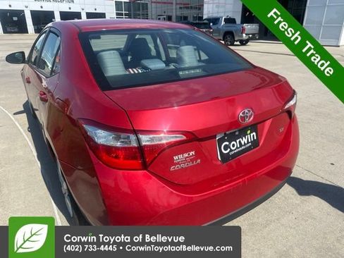 Used 2015 Toyota Corolla LE FWD image 6