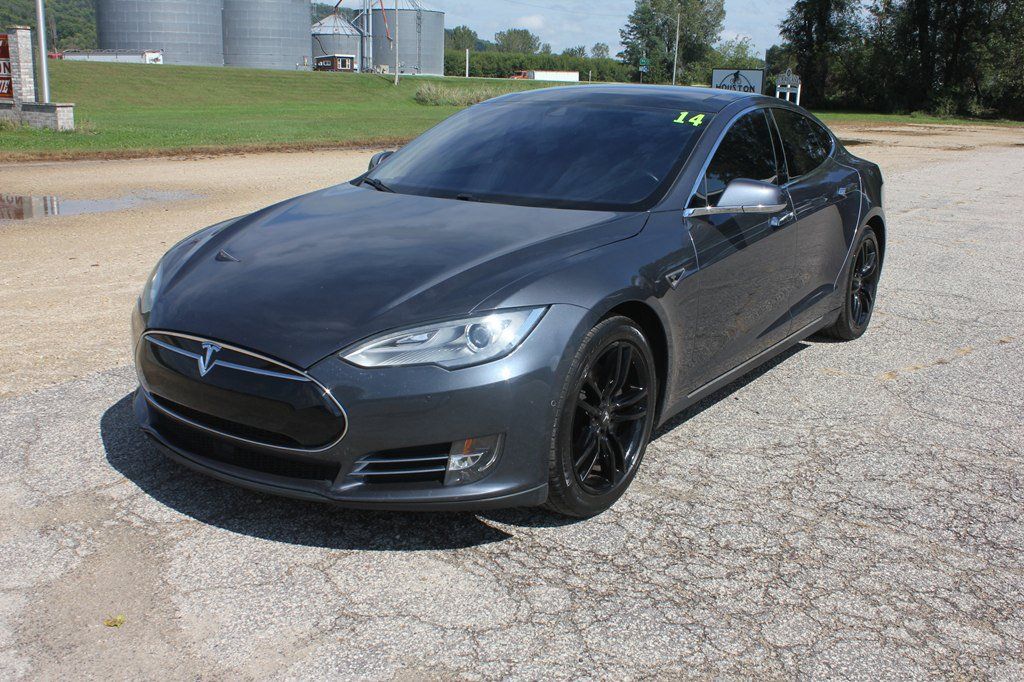 Used 2014 Tesla Model S 85 RWD image 1
