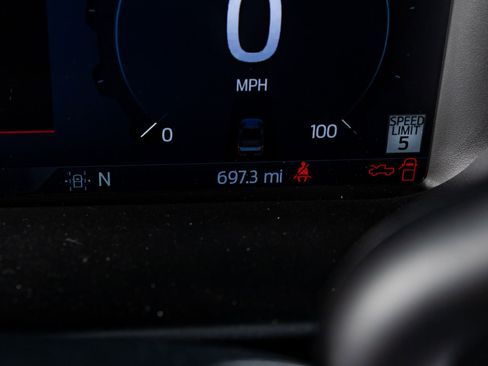 Used 2024 Ford F350 Platinum w/ FX4 Off-Road Package image 21