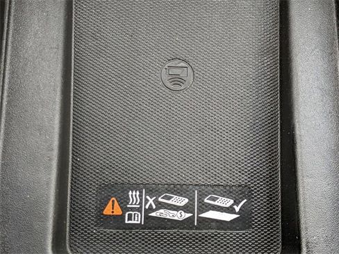 Used 2021 GMC Sierra 1500 AT4 w/ AT4 Value Package image 28