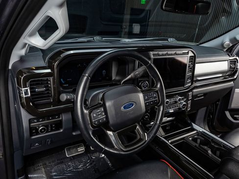 Used 2023 Ford F250 Lariat w/ Lariat Ultimate Package image 16