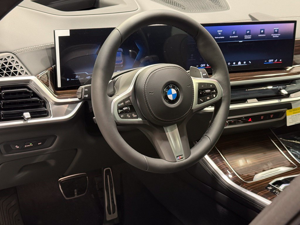 Used 2026 BMW X5 xDrive40i w/ M Sport Package AWD/4WD image 11