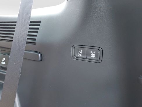 Used 2025 Hyundai Santa Fe Limited image 20