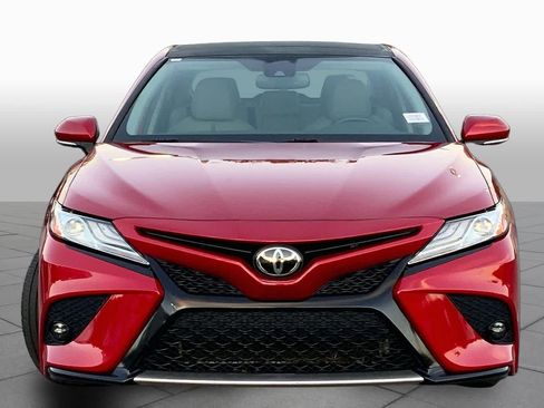 Used 2020 Toyota Camry XSE FWD image 4