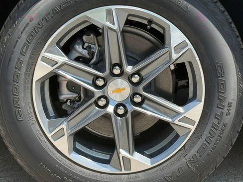 New 2025 Chevrolet Blazer LT image 14